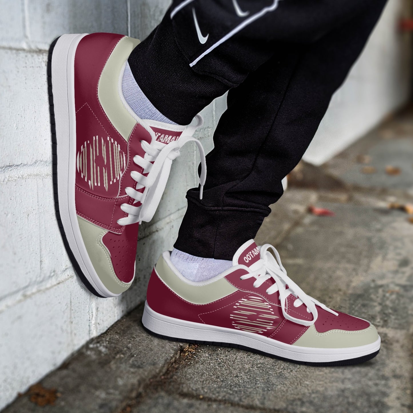Low-Top Leather Sneakers - Tinto